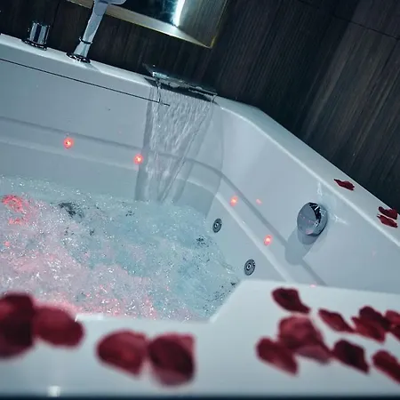 Stanislas Sensual Bali Jacuzzi 300m Place Stanislas Apartmán