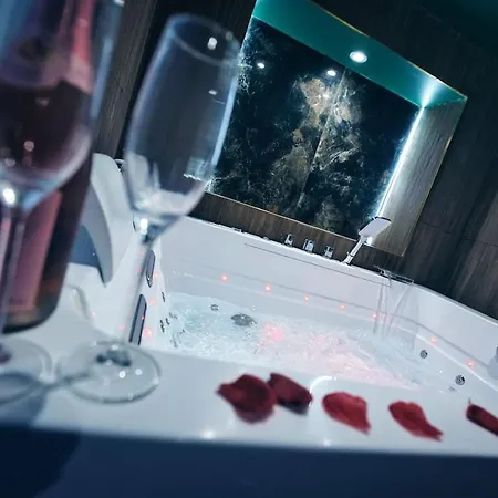 아파트 Stanislas Sensual Bali Jacuzzi 300m Place Stanislas 낭시
